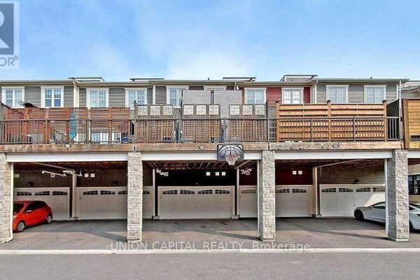 43 Milt Storey Lane, Whitchurch Stouffville, ON L4A1Y6 Photo 5