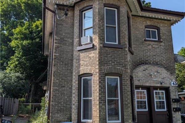 43 Port Street, Brantford, ON, photo 2