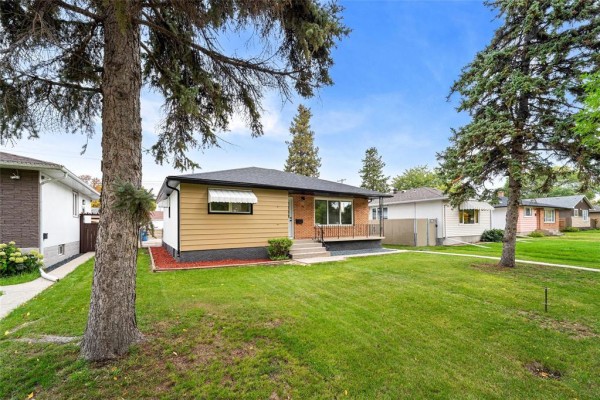 Eat in kitchen - 43 Richardson Avenue, Winnipeg, MB R2V2N3 Photo 5