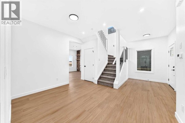 Pantry - 43 Sandpiper Bend, Chestermere, AB T1X2S6 Photo 3