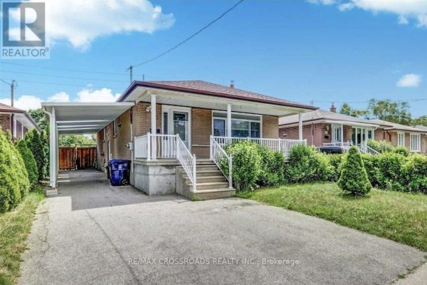 Kitchen - 43 Sophia Drive, Toronto, ON M1H1Z3 Photo 2