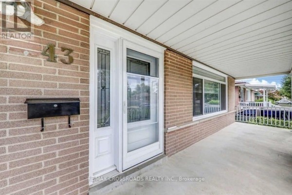 Primary Bedroom - 43 Sophia Drive, Toronto, ON M1H1Z3 Photo 3
