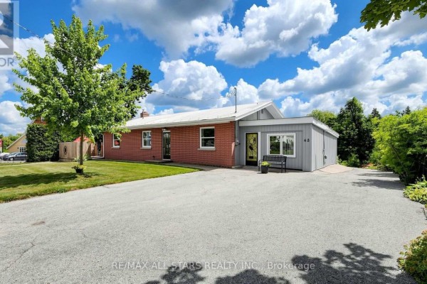 43 Toronto Street N, Uxbridge, ON, photo 2