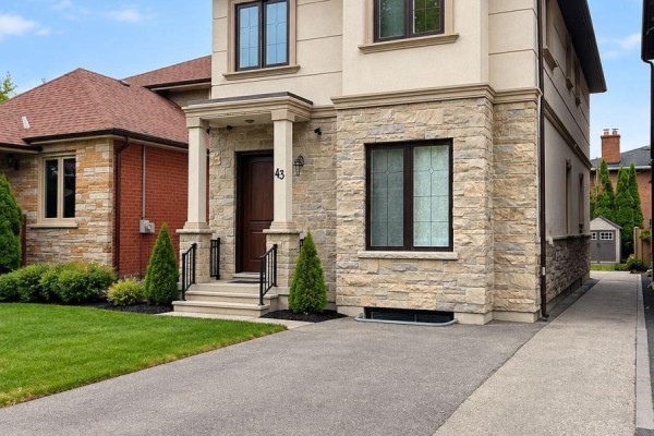 43 Waniska Avenue, Toronto