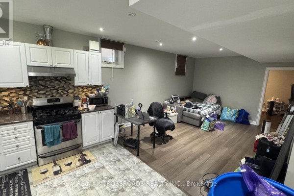 43 Waniska Avenue, Toronto, ON M8Y1R1 Photo 4
