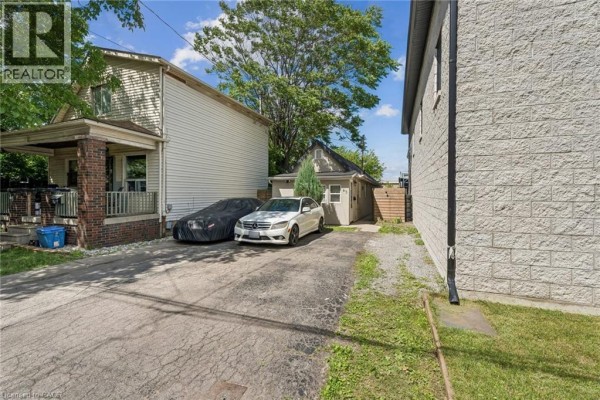 43 Whitfield Avenue, Hamilton, ON, photo 2