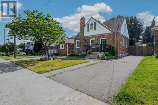 43 Woodbridge Road, Hamilton, ON, photo 2