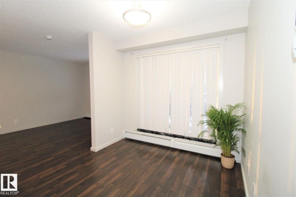 Primary Bedroom - #430 5515 7 Av Sw, Edmonton, AB T6X2A8 Photo 4