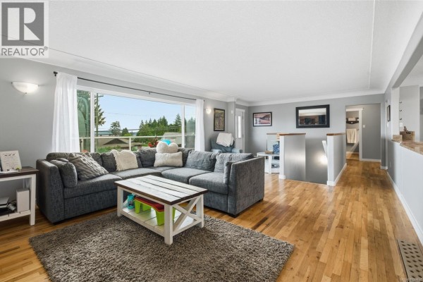 Storage - 430 Davis Rd, Ladysmith, BC V9G1V5 Photo 3