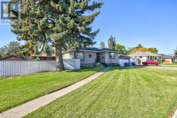 Kitchen - 430 Dieppe Boulevard S, Lethbridge, AB T1J3X1 Photo 3