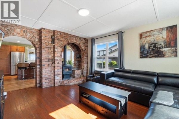 430 Drake St, Nanaimo, BC, photo 2
