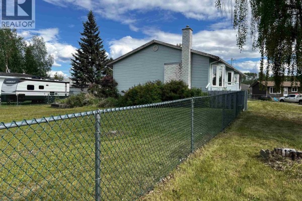 430 Endako Place, Fraser Lake, BC, photo 3