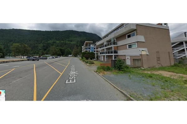 430 Esplanade Avenue, Harrison Hot Springs, Harrison Hot Springs, BC V0M1K0 Photo 4