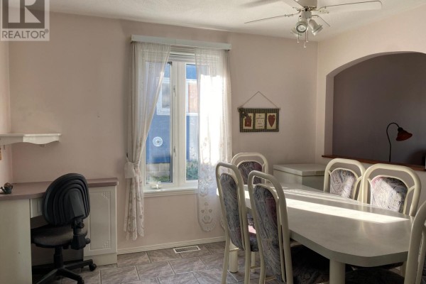 Kitchen - 430 Main Street, Temiskaming Shores, ON P0J1K0 Photo 5