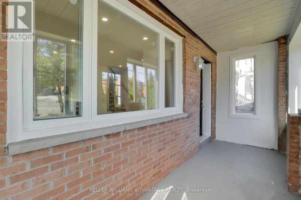 Primary Bedroom - 430 Pharmacy Avenue, Toronto, ON M1L3G6 Photo 4