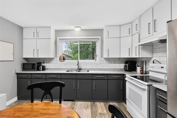 Laundry room - 430 Rosedale Avenue, Winnipeg, MB R3L1M2 Photo 5