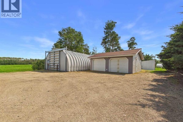 Kitchen - 430021 Range Road 243, Rural Ponoka County, AB T0C1N0 Photo 5