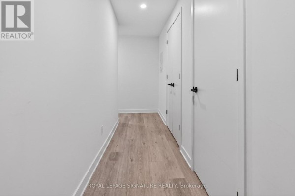 Kitchen - 4303 - 55 Charles Street E, Toronto, ON M4Y0J1 Photo 3