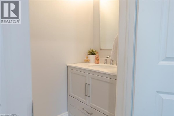 Recreation room - 4303 Arejay Avenue, Beamsville, ON L3J0P8 Photo 5