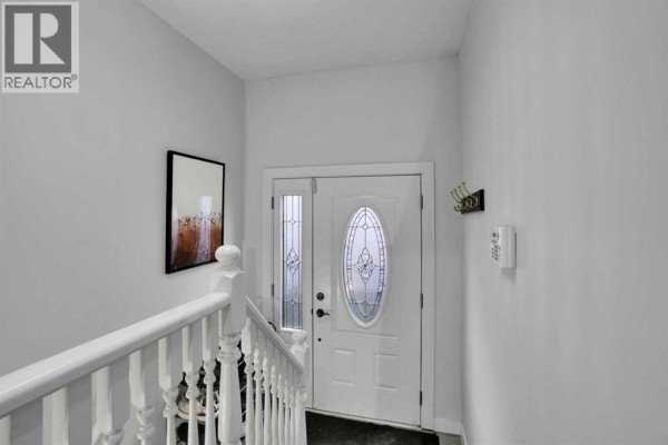 4pc Bathroom - 4304 44 Avenue Ne, Calgary, AB T1Y3E3 Photo 5