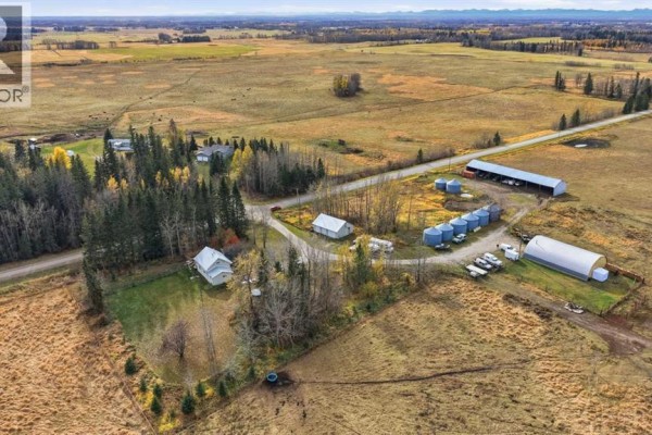 Family room - 43048 Township 38-2, Rural Clearwater County, AB T0M0X0 Photo 3
