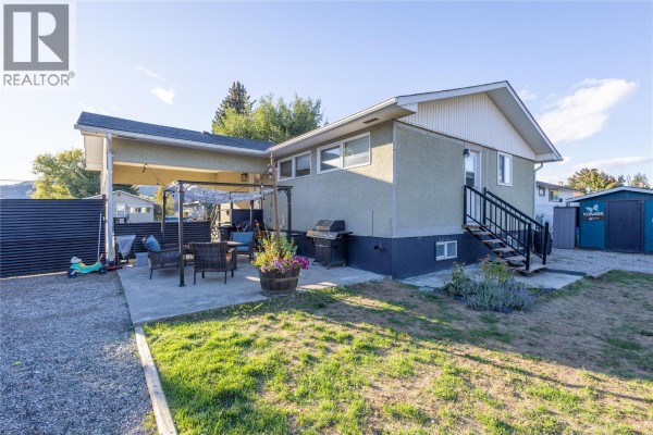 Kitchen - 4305 24 Street, Vernon, BC V1T4N9 Photo 5