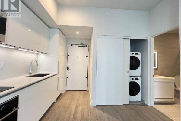 Kitchen - 4308 - 8 Cumberland Street, Toronto, ON M4W0B6 Photo 3