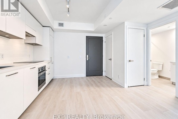 Primary Bedroom - 431 - 33 Frederick Todd Way, Toronto, ON M4G0C9 Photo 4