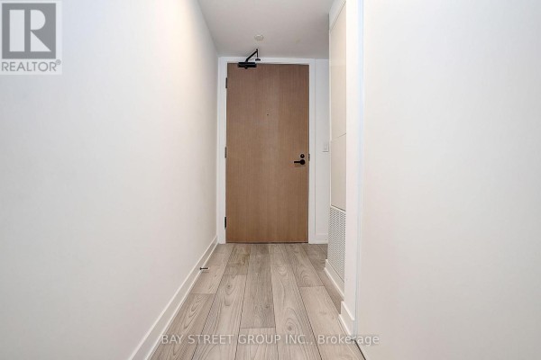 Dining room - 431 - 8 Tippett Road, Toronto, ON M3H0E7 Photo 4