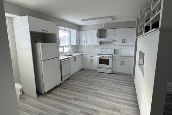 Bedroom - 431 53 Avenue Sw, Calgary, AB T2B0B8 Photo 5