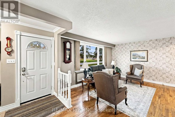 Bedroom 2 - 431 Bay Street, Scugog, ON L9L1M7 Photo 5