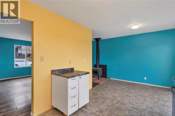 Dining room - 431 Macmillan Dr, Sayward, BC V0P1R0 Photo 5