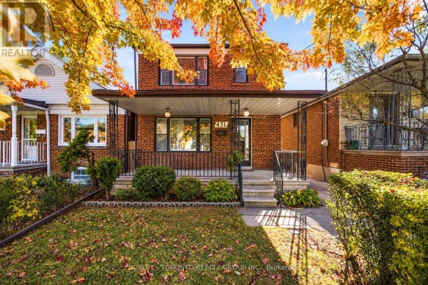 431 Ridelle Avenue, Toronto