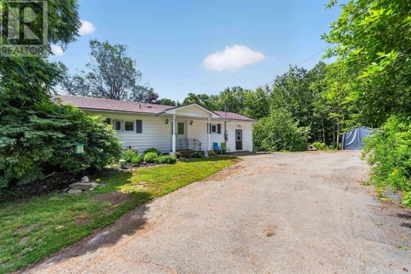 Living room - 4312 Prospect Road, North Alton, NS B4N3V8 Photo 2