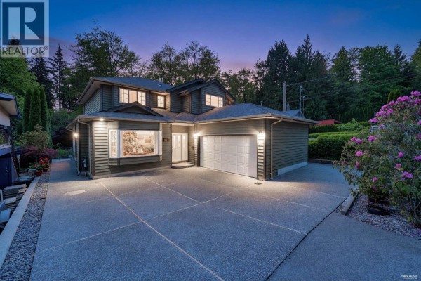 4317 Cliffmont Road, North Vancouver, BC V7G1J6 Photo 3