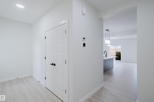 432 27 St Sw, Edmonton, AB, photo 3
