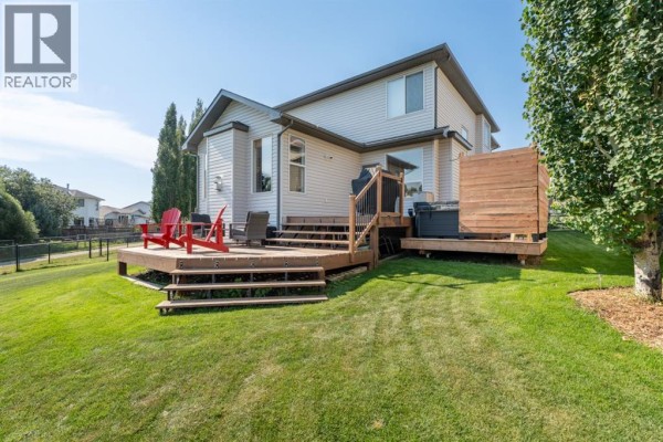 Living room - 432 Rainbow Falls Way, Chestermere, AB T1X1S6 Photo 3