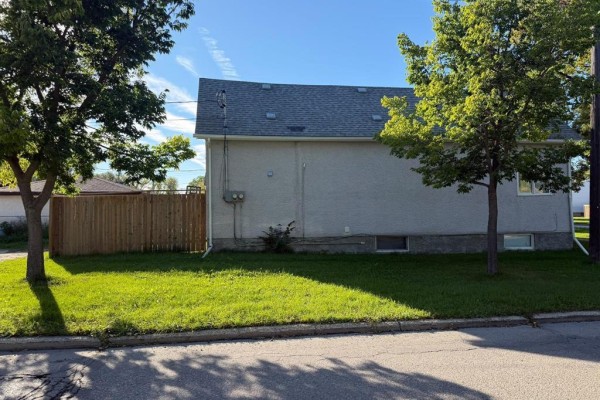Bedroom - 432 Regent Avenue E, Winnipeg, MB R2C0C7 Photo 2