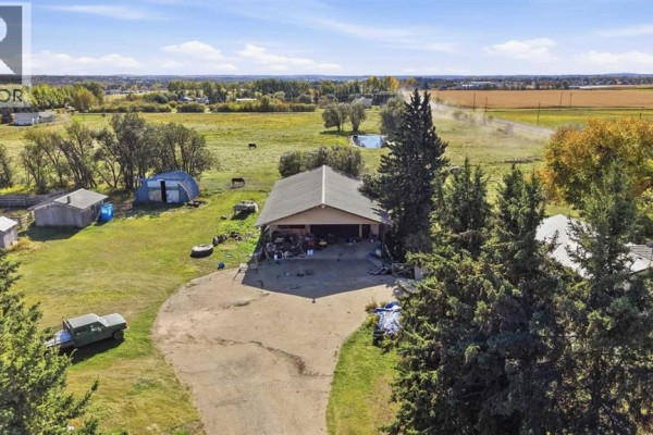 Bedroom - 432017 Range Road 254, Rural Ponoka County, AB T4J1E2 Photo 3
