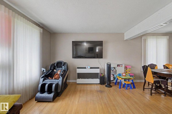 4323 114b St Nw, Edmonton, AB T6J1N8 Photo 5