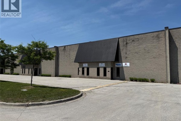 4325 County Rd 42 Unit# 9, Tecumseh, ON N9A6J3 Photo 4