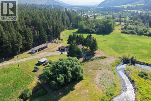 4pc Bathroom - 4325 Highway 97 Highway, Falkland, BC V0E1W0 Photo 2