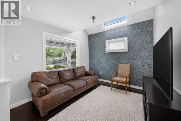 4327 W 12th Avenue, Vancouver, BC V6R2P9 Photo 5