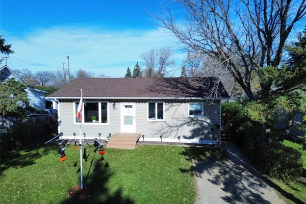433 4th Avenue, Rivers, MB R0K1X0 Photo 2