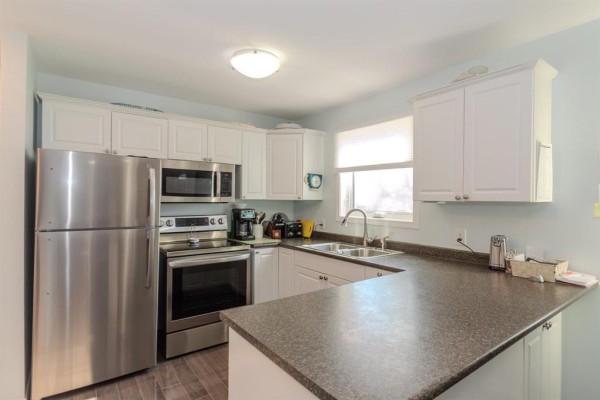 433 4th Avenue, Rivers, MB R0K1X0 Photo 5