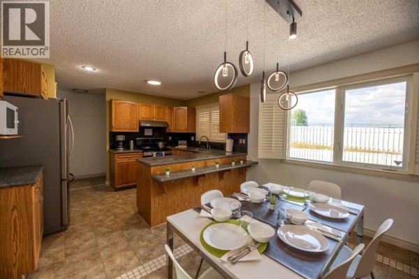 Primary Bedroom - 433 Collinge Road, Hinton, AB T7V1L1 Photo 4