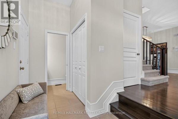 433 Cooks Mill Crescent, Ottawa, ON K1V2M9 Photo 3
