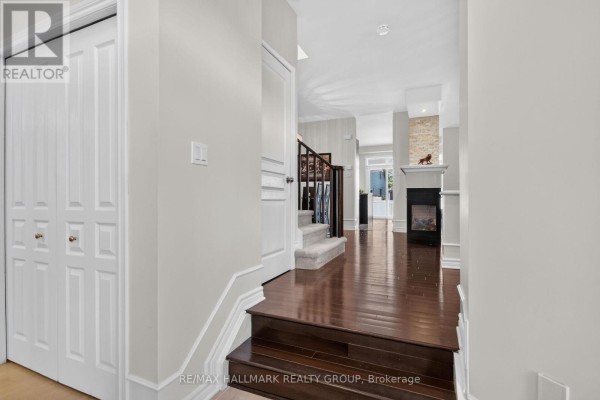 433 Cooks Mill Crescent, Ottawa, ON K1V2M9 Photo 4