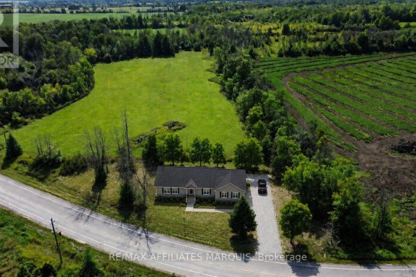 433 Rosedale Road S, Montague, ON K7A5B8 Photo 5