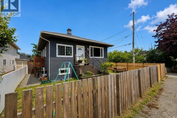 Storage - 4338 Bute St, Port Alberni, BC V9Y3N4 Photo 2